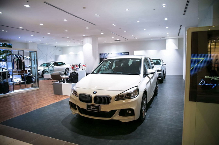 iamcar_millennium auto6